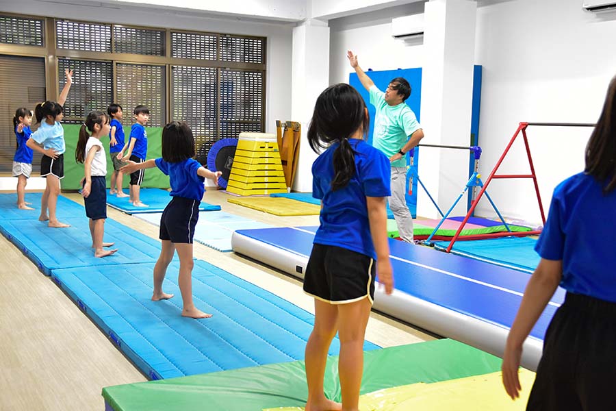 体操教室小学生低学年クラス